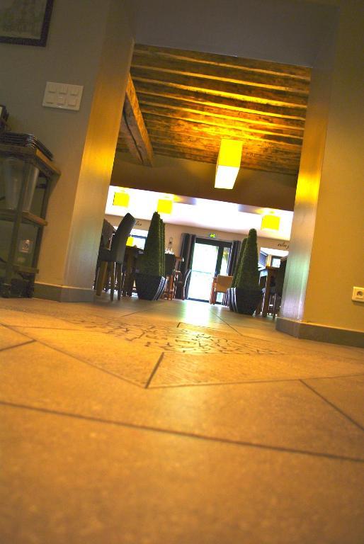 Hotel Burnichon Тарар Екстериор снимка