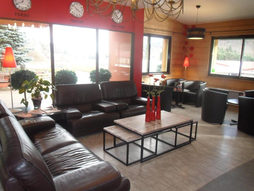 Hotel Burnichon Тарар Екстериор снимка
