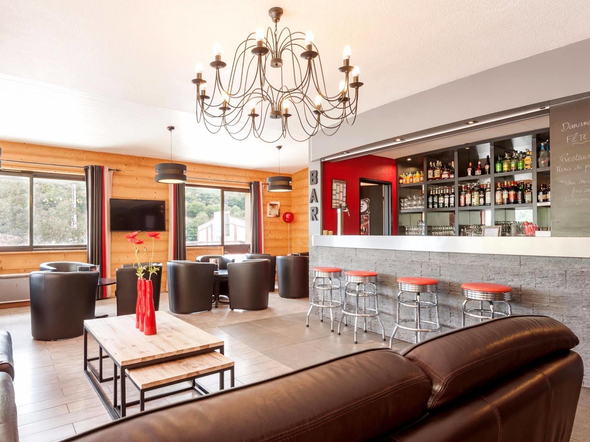 Hotel Burnichon Тарар Екстериор снимка