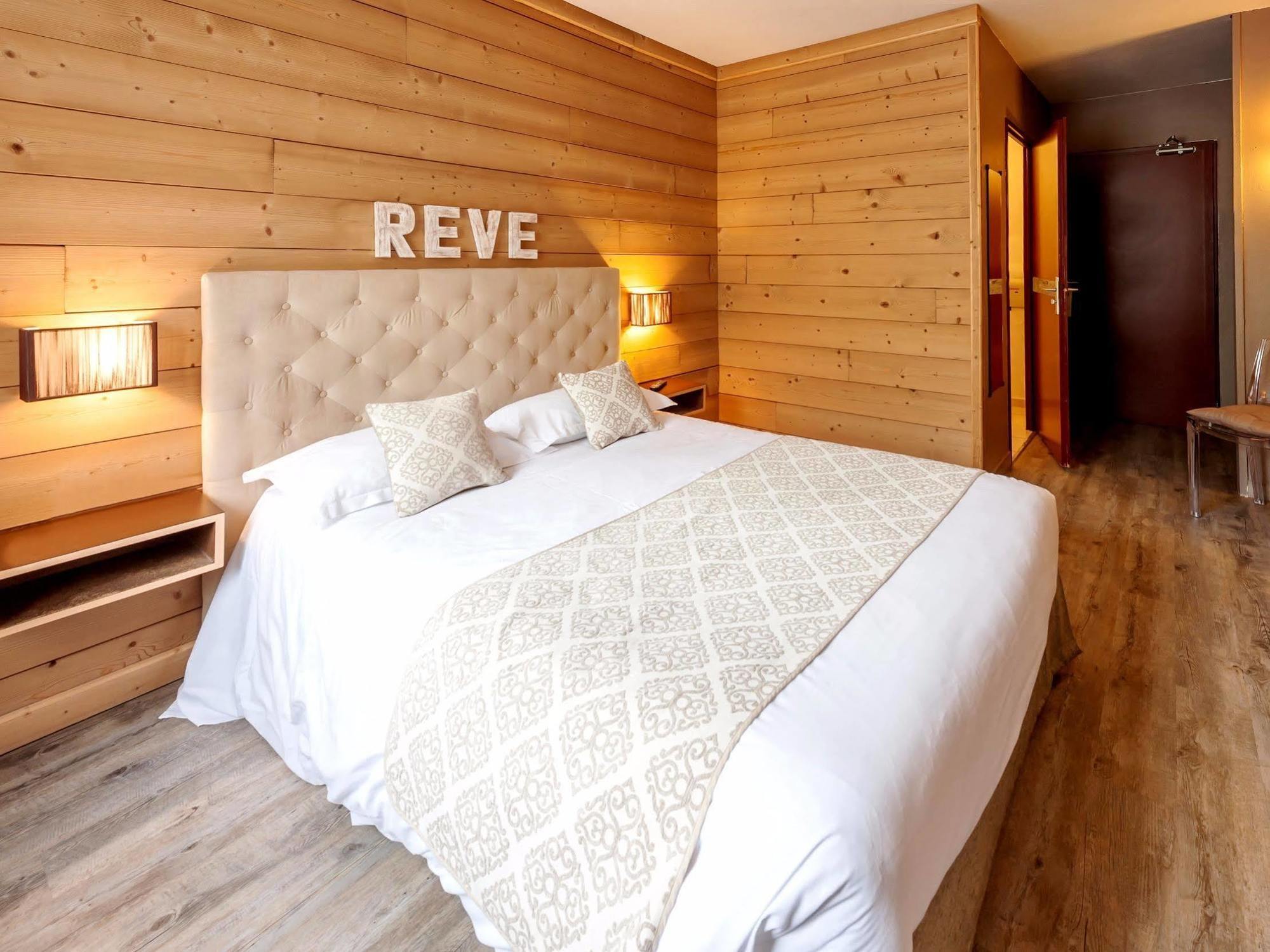Hotel Burnichon Тарар Екстериор снимка