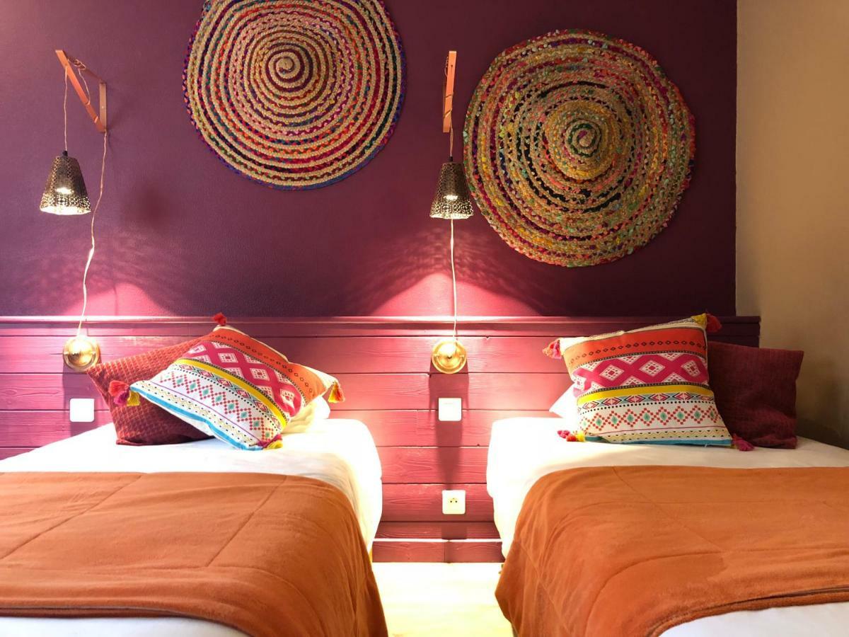 Hotel Burnichon Тарар Екстериор снимка